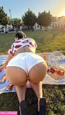 Kar Imorfy [ kar-imorfy ] - Are you gonna cum play with me tonight? 💦