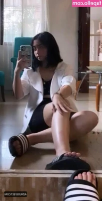 Bea Borres [ bea-borres ] - Backshots plz
