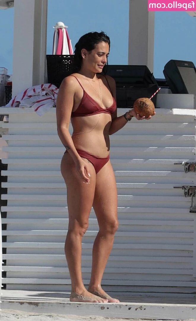 Natalie Martinez [ natalie-martinez ] - Slut me out