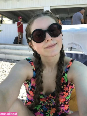 Jessie Cave [ jessie-cave-1 ] - qualora voleste prendermi qualcosa dalla wishlist ricordo che