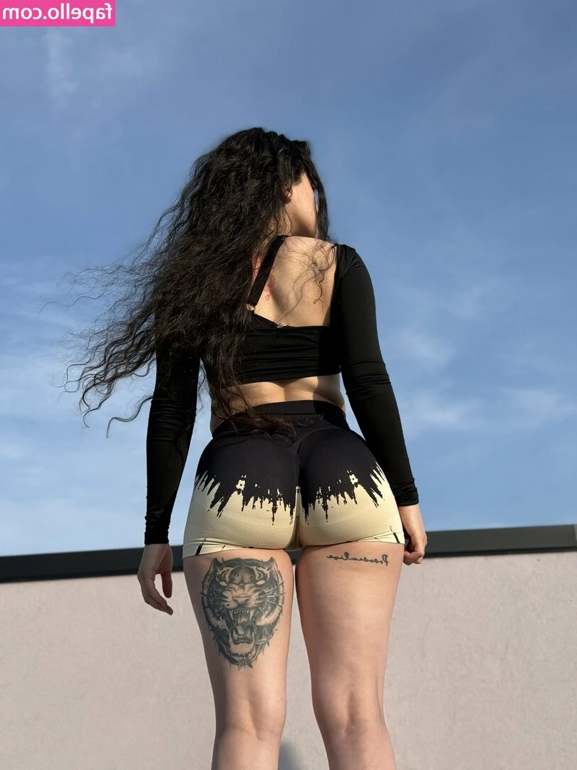 likaaa_xo [ likaaa-xo ] - I will not stop until my body is perfectly toned and nicely rounded 