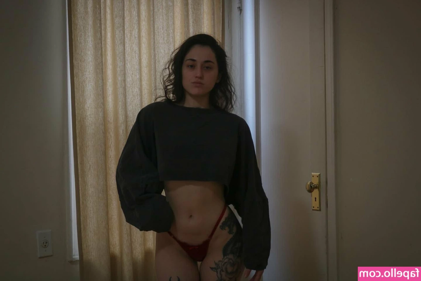 likaaa_xo [ likaaa-xo ] - Can I sit on your lap daddy?