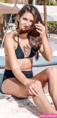Gesa Krause [ gesa-krause ] - Eat me for lunch? 🤤