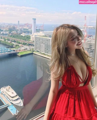 Lovelynnboo - My nipples are pointing at you and waiting for a suck
