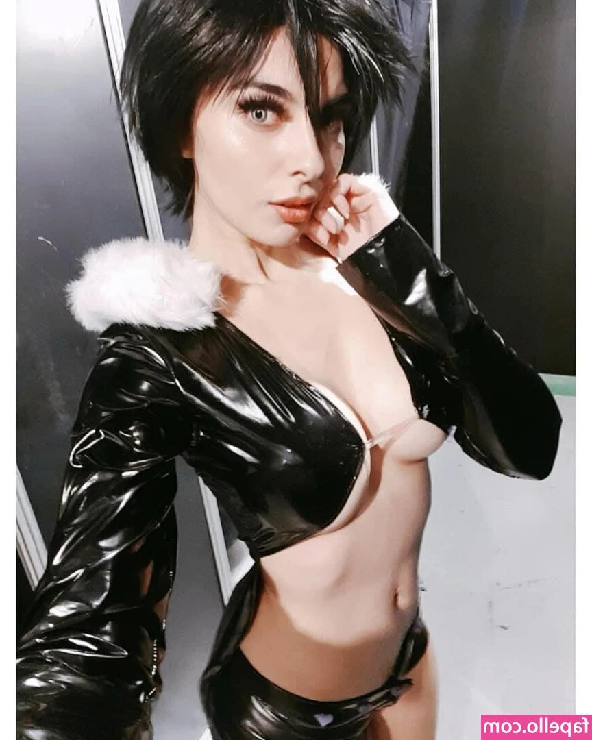 Valentina Kryp [ valentina-kryp-4 ] - Someone said I needed to post ass? The ass is the proletariat of the