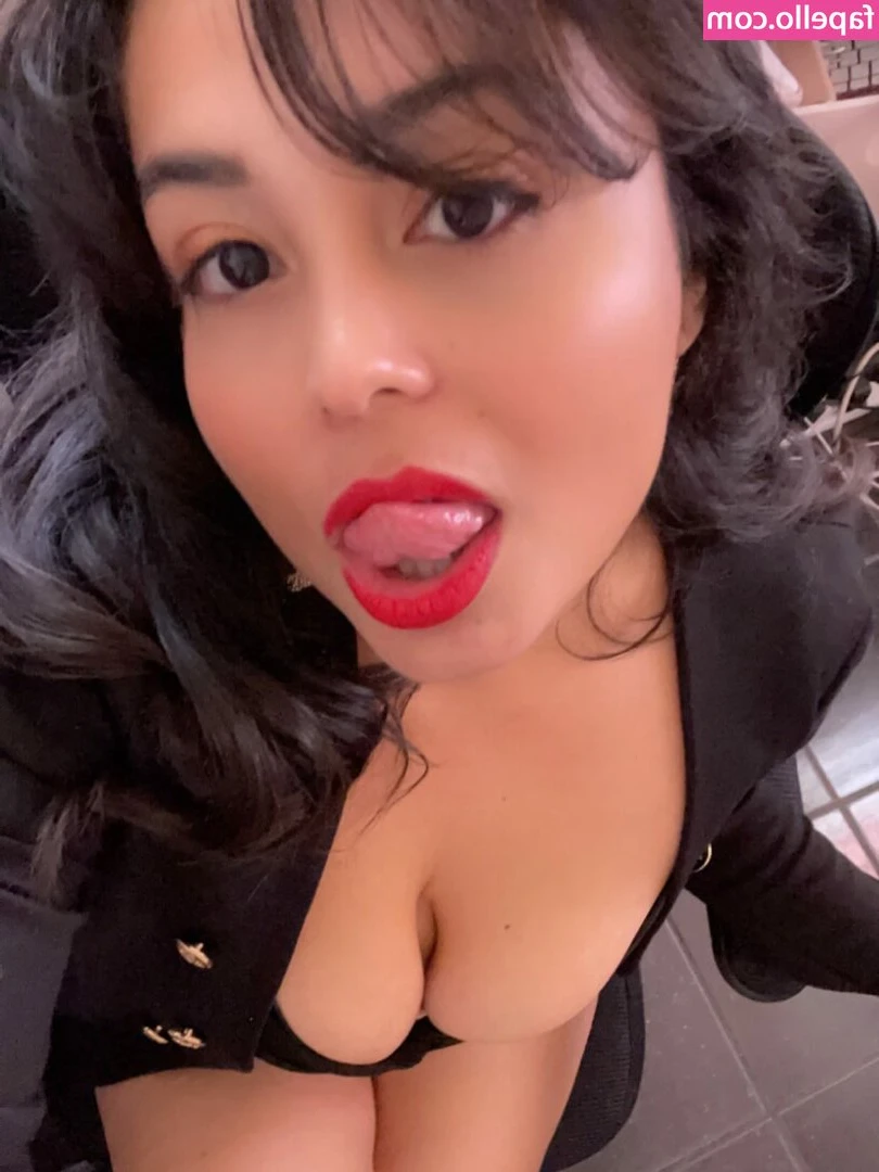 pixiepamdust - Playing and waving my soft girl cock.  Clip
