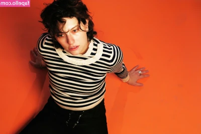 King Princess [ king-princess ] - Sexy poses of me