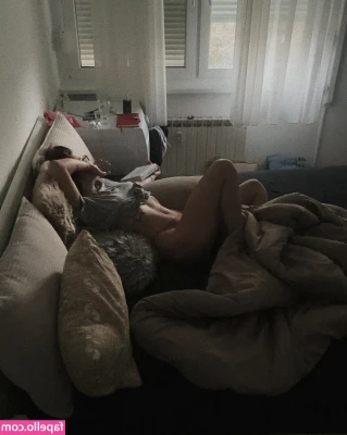 Ella Dvornik [ ella-dvornik ] - Swipe for a tease 😈