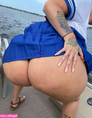 Alexis Andrews [ alexis-andrews ] - You like it