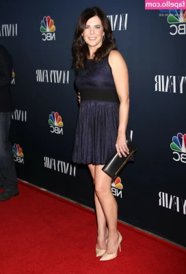 Lauren Graham [ lauren-graham ] - This little piggy got to sniff & lick both My sweaty armpits