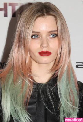 Abbey Lee [ abbey-lee ] - Nothing better than a cute blonde slut in a blindfold trying out