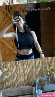 Milagros Seghi [ milagros-seghi-1 ] - Its fun making tinies worship my feet and mountainess ass all at once