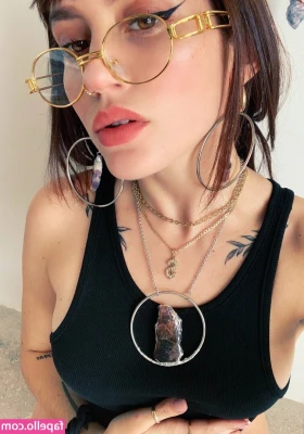 Earthdarling - Grinding on a vibrator and giving him what he wants ❤️