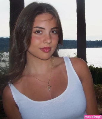 Eirmioni Ilvanakis [ eirmioni-ilvanakis-1 ] - Watch this space boys..... Who wants to see some girl on girl? Like