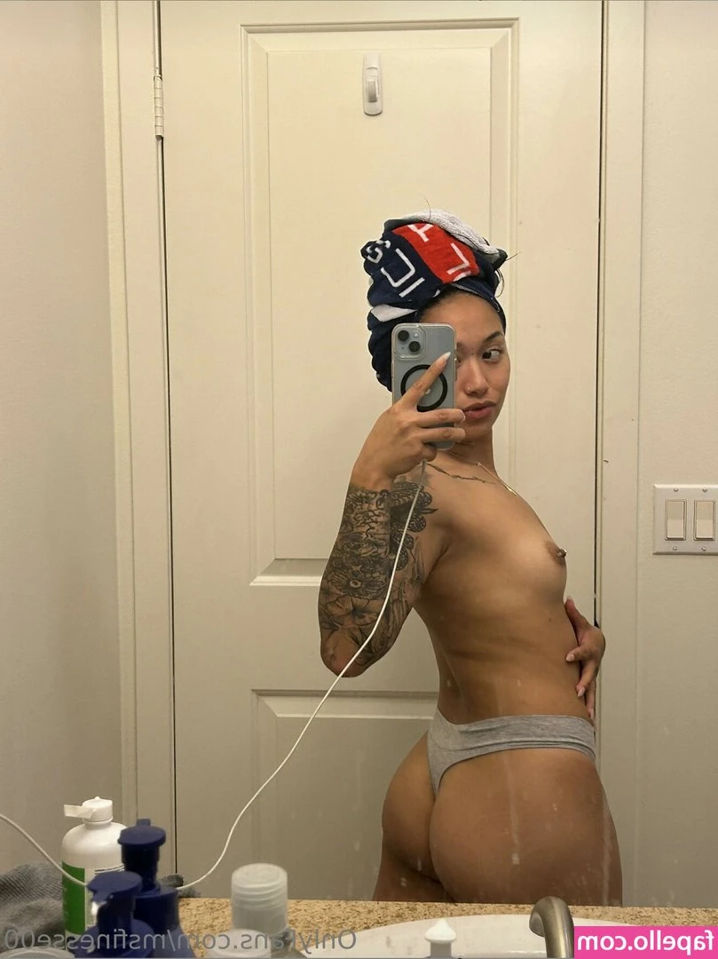 msfinesse00 - I love showing you my red panties!