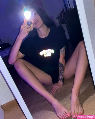 Daria Gurieva [ daria-gurieva ] - Let’s sext! Online now!😏🍑