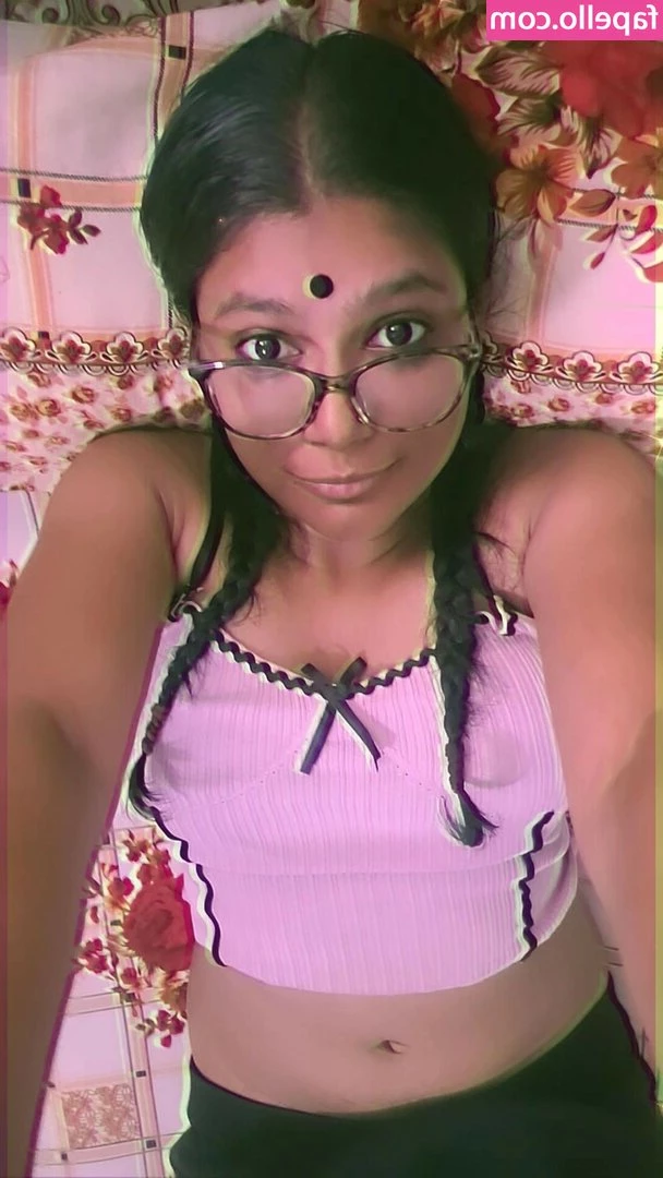 Famil Faiza [ famil-faiza-1 ] - As promised  11 minute POV video from last night  BJ  amp  fucking 