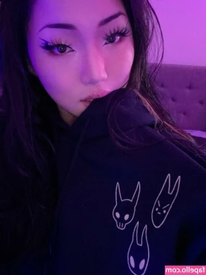 tofu_thots [ tofu-thots ] - bout to make you go fcking LOCO tonight... foam at the mouth type