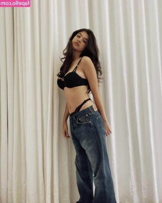 saraecheagaray - Should bestie join my on my live tonight??