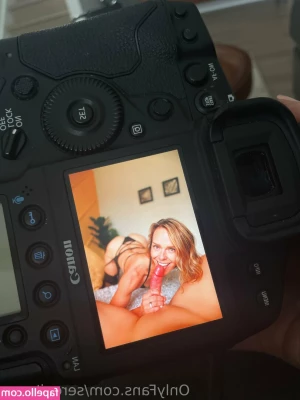 serenitycox - Hey love 😘 you like what you see?👅👅