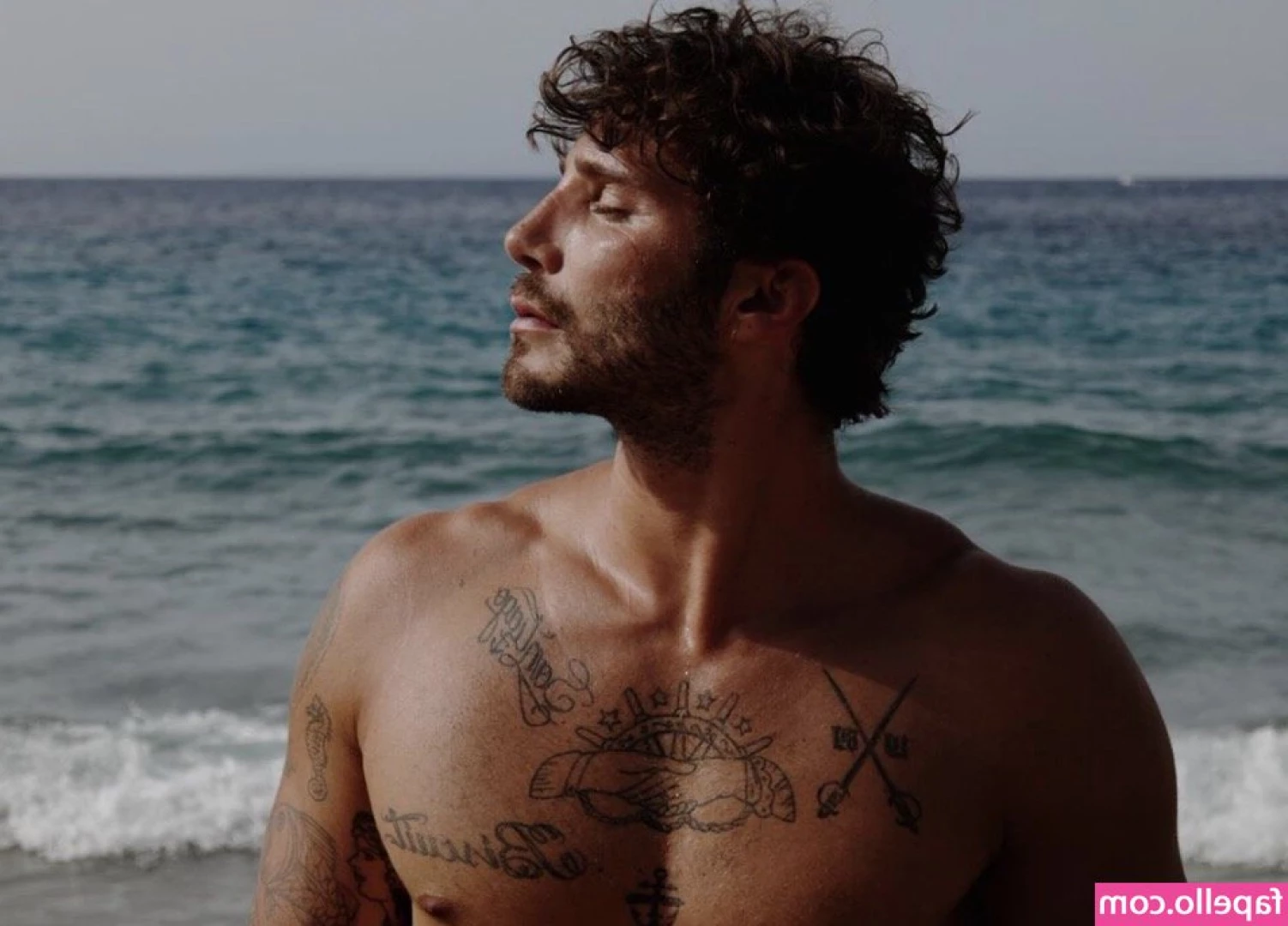 Stefano De Martino [ stefano-de-martino ] - In my hotel room. Waiting for dick