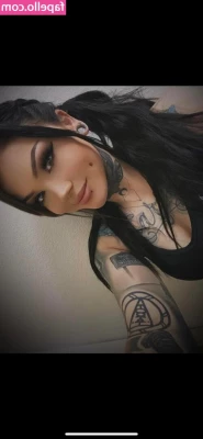 geminis1313 - I love to play dress up  tell me what you like me in