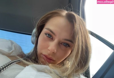 Mihalina Novakovskaya [ mihalina-novakovskaya ] - What’s going on in your dirty mind tonight Daddy?