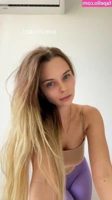 Mihalina Novakovskaya [ mihalina-novakovskaya ] - GET WET WITH VIOLET 💦 ID#197 Splashing around in the tub and