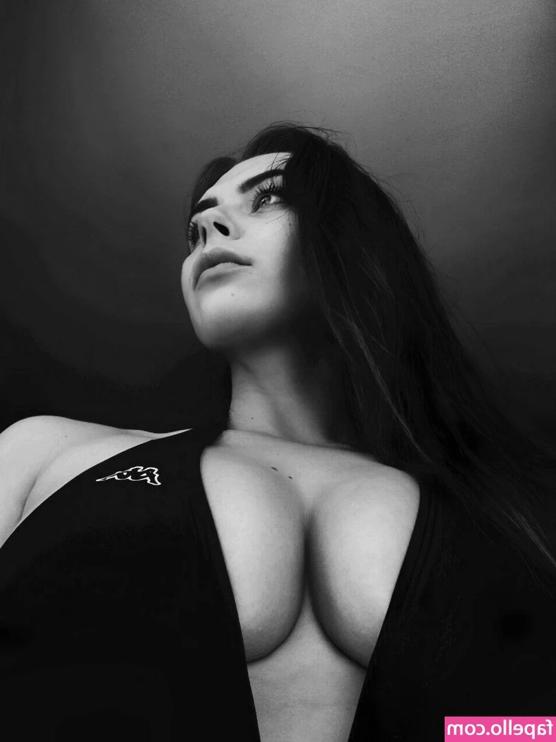 Mihalina Novakovskaya [ mihalina-novakovskaya ] - don't break my heart...just my pussy