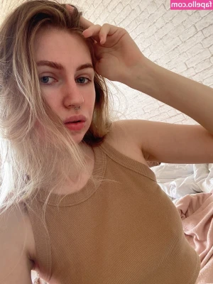 Sasha Dias [ sasha-dias ] - Do you want me to dance for you, daddy?