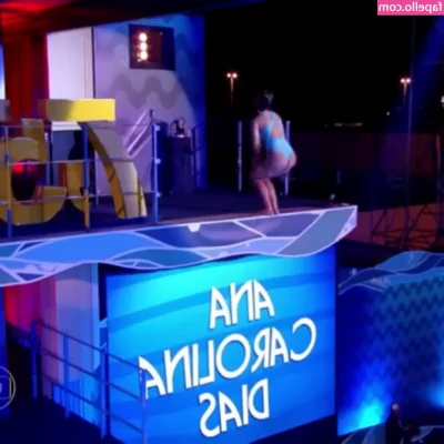 Ana Carolina Dias [ ana-carolina-dias ] - Are you guys ready for a wet PPV tonight? Some of you have already