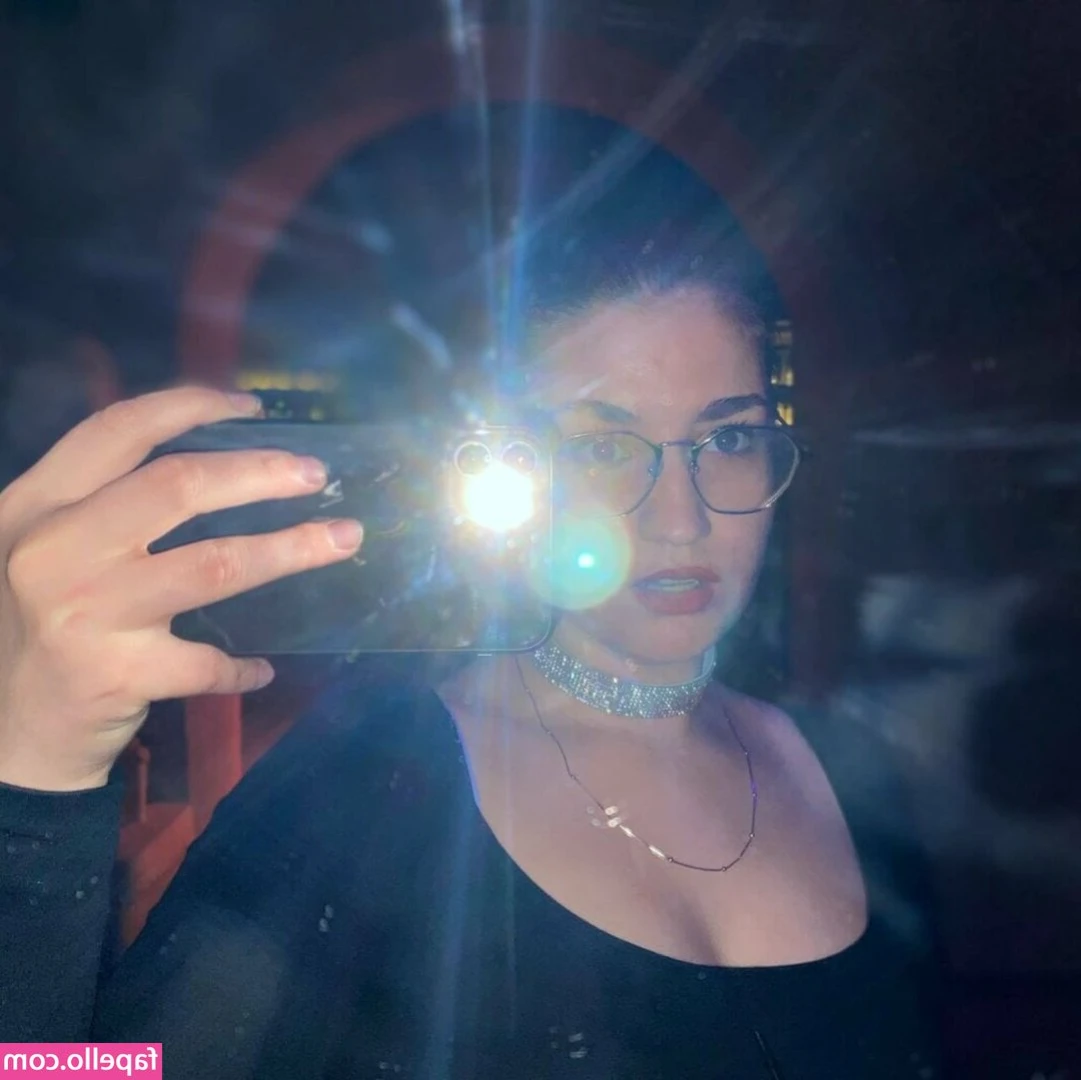 vibequeenlucy - Good morning ❤️ I have a lot of personal stuff going on right