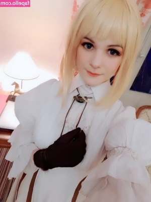 shaeunderscore - Lend me a hand won’t you? part 1