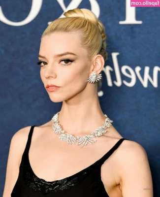 Anya Taylor-Joy [ anya-taylor-joy ] - It's so funny that my micro clit fits comfortably in any women's