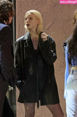Anya Taylor-Joy [ anya-taylor-joy ] - 🔥🔥HEY SEXY! Ya I’m talkin to you!🔥🔥  I’m making video