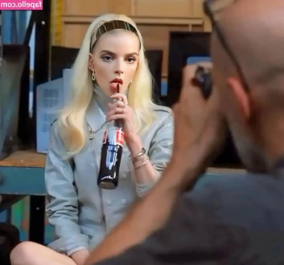 Anya Taylor-Joy [ anya-taylor-joy ] - Such a tease
