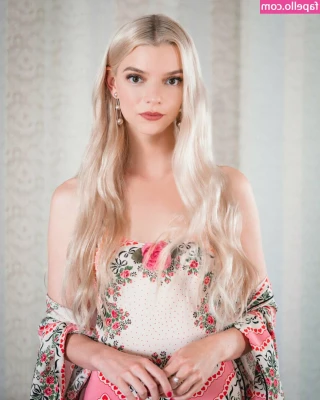 Anya Taylor-Joy [ anya-taylor-joy ] - Front view gt  side view   which is your fave part 1
