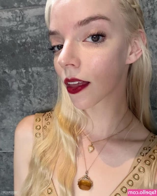Anya Taylor-Joy [ anya-taylor-joy ] - ❗️Limited offer❗️ Tip me $15 on this post and get: 🌸my