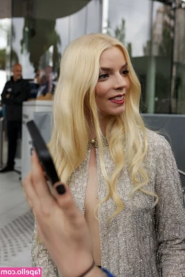 Anya Taylor-Joy [ anya-taylor-joy ] - And maybe some tits part 1