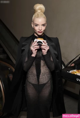 Anya Taylor-Joy [ anya-taylor-joy ] - Can you fill this hole?😏🍆