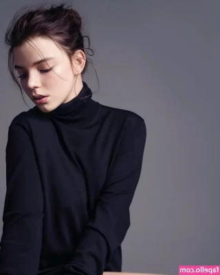 Anya Taylor-Joy [ anya-taylor-joy ] - First of many videos to cum part 1
