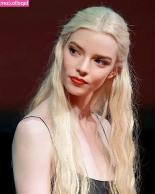 Anya Taylor-Joy [ anya-taylor-joy ] - Was gonna post a DP vid but postponing til tomorrow so enjoy this