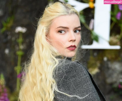 Anya Taylor-Joy [ anya-taylor-joy ] - So very close to Christmas now~ have you had a look at my amazon