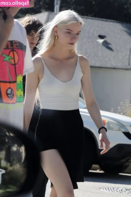Anya Taylor-Joy [ anya-taylor-joy ] - Taste me    how much would you like to savor my taste