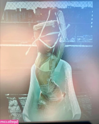 Anya Taylor-Joy [ anya-taylor-joy ] - I'm going to be working on uploading some videos to my feed today.