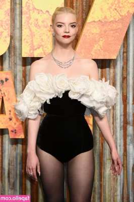 Anya Taylor-Joy [ anya-taylor-joy ] - You can look but you can’t touch 😏