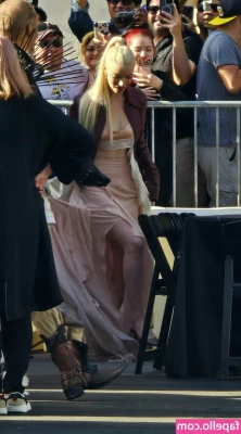 Anya Taylor-Joy [ anya-taylor-joy ] - Shower time part 2