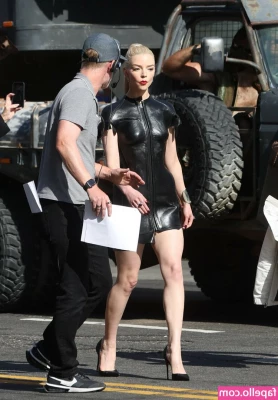 Anya Taylor-Joy [ anya-taylor-joy ] - Ready to be fucked hard ;)  @pollyrocket_x