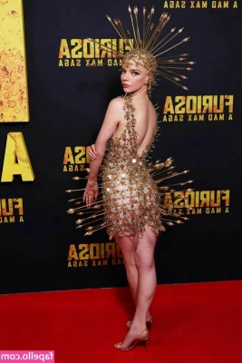 Anya Taylor-Joy [ anya-taylor-joy ] - Ask yourself .. have I spoiled Kalani lately?? 🤔