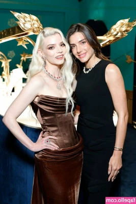 Anya Taylor-Joy [ anya-taylor-joy ] - If your cock is under my dicks standards, you owe me a disappointing
